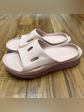 HOKA One One Ora 3 Men Size 10 Recovery Slides Comfort Sandals Pink